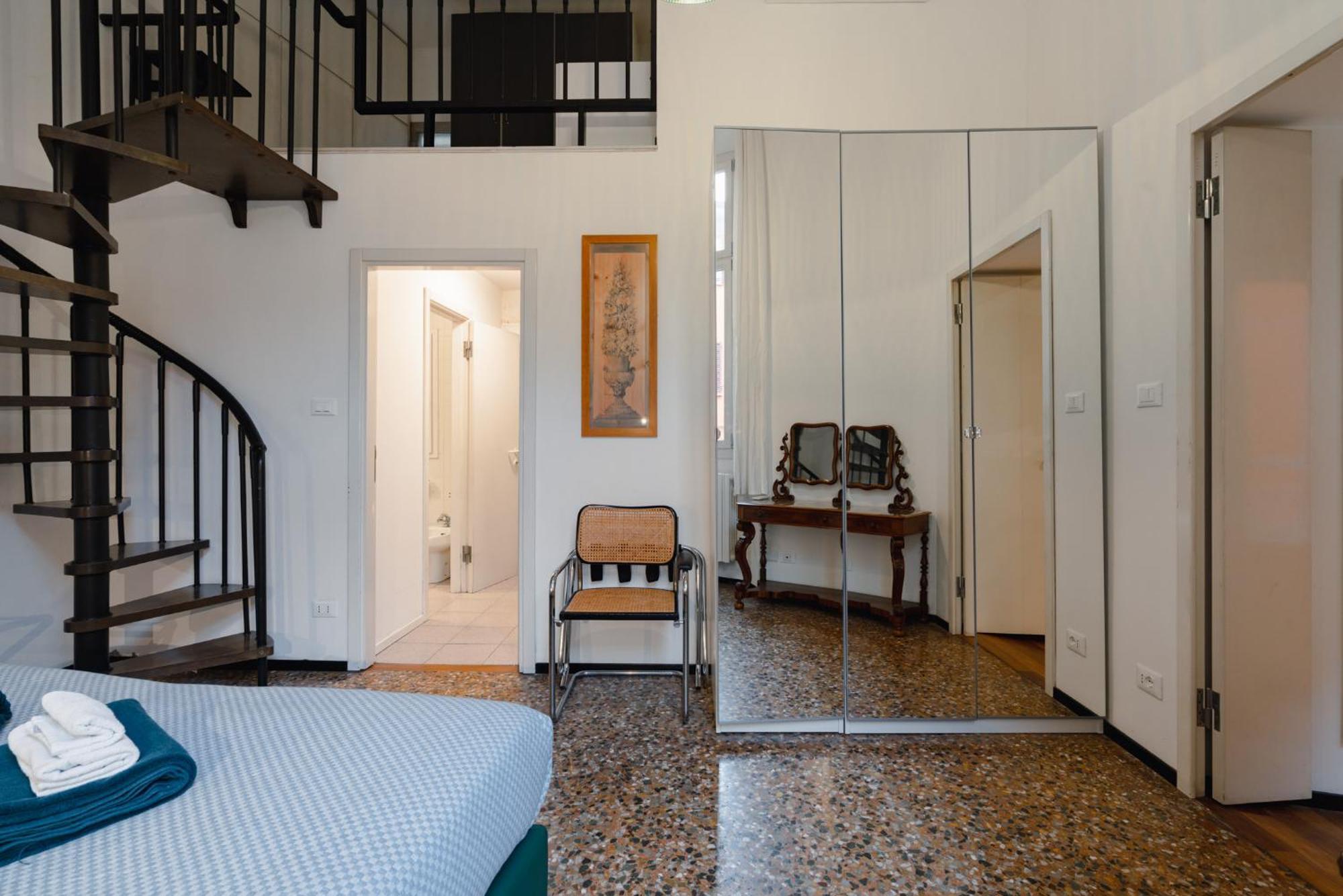 Palazzo Rialto Antique Apartment Bologna Exterior photo