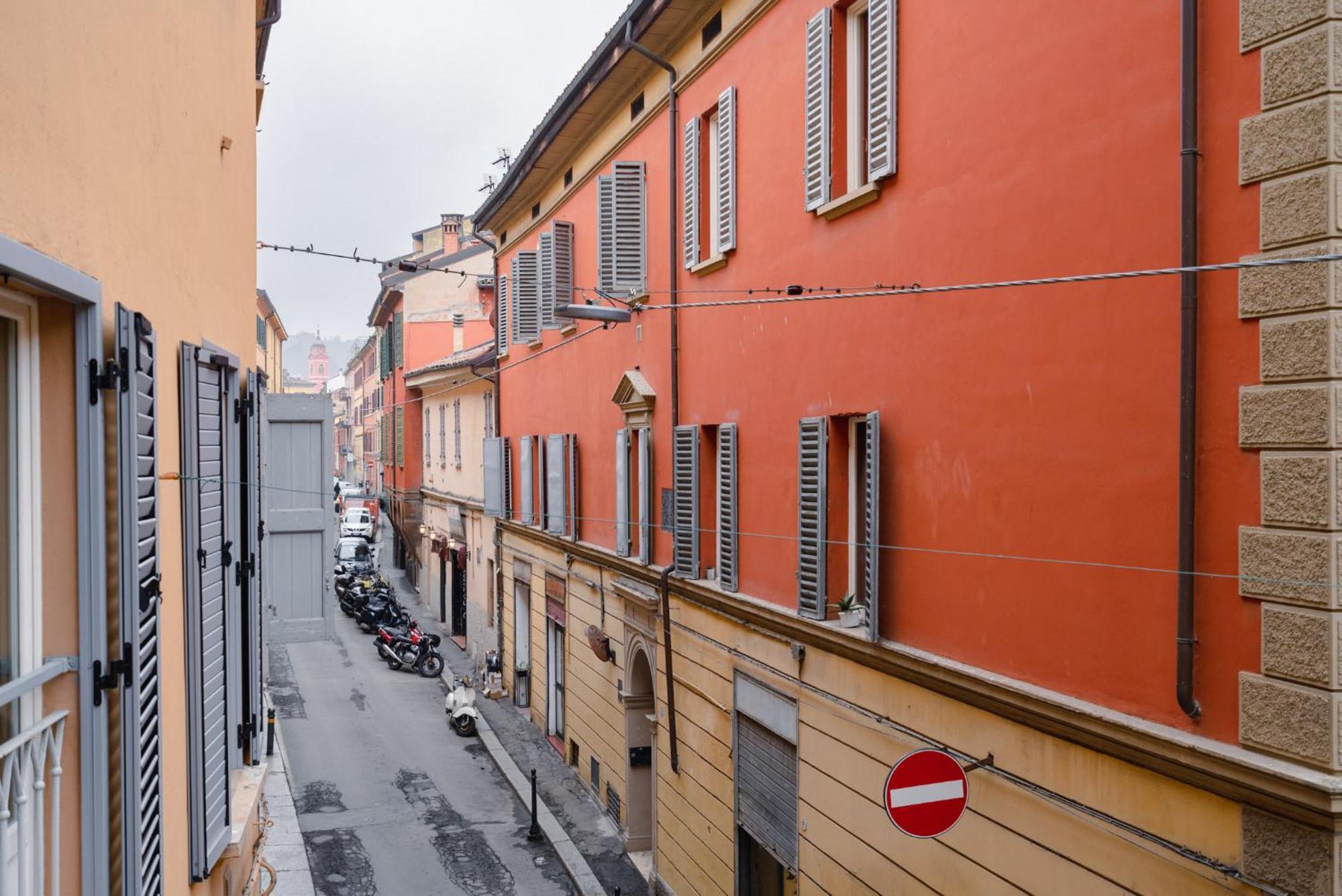Palazzo Rialto Antique Apartment Bologna Exterior photo